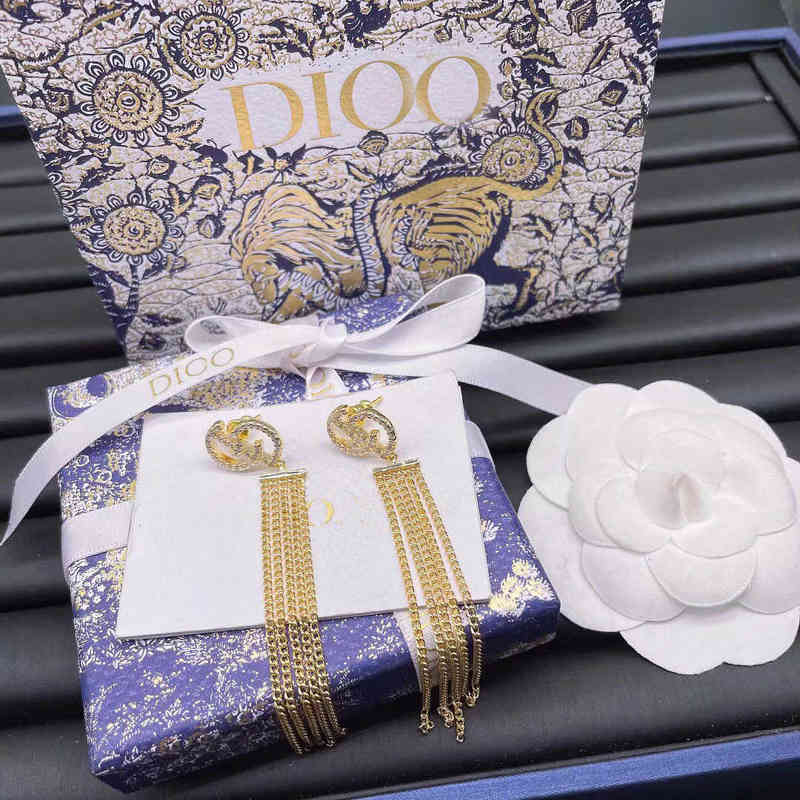 Fine new golden letter diamond studded Earrings female high version diamond studded personalized Earrings 2022 new fashion-image-782539083