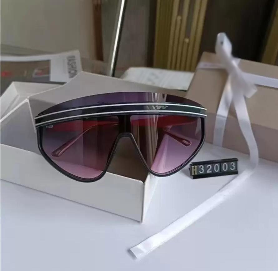 

Designer Sunglasses Luxury Classic Man Eyeglasses PC Frame Outdoor Shades Fashion Beach Lady Sun Glasses Mirrors For Woman