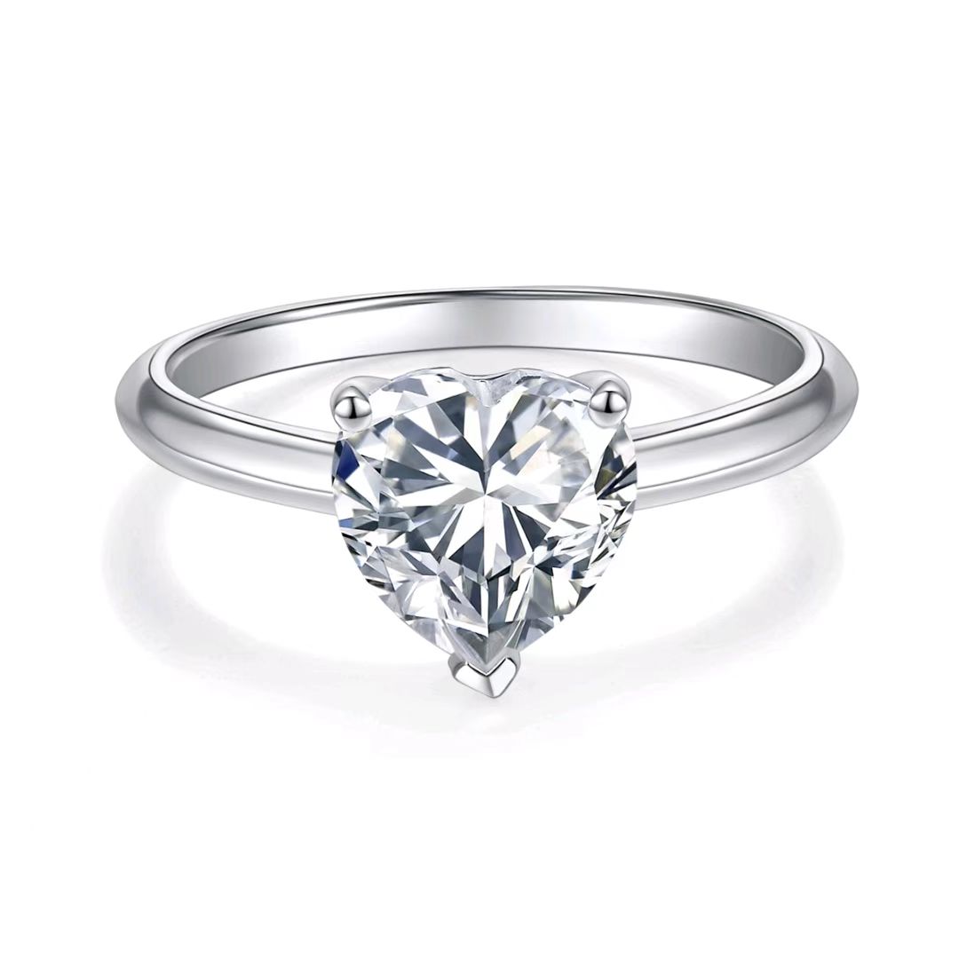 

925 Sterling Silver Heart-Shaped Moissanite Wedding Engagement Ring for Women