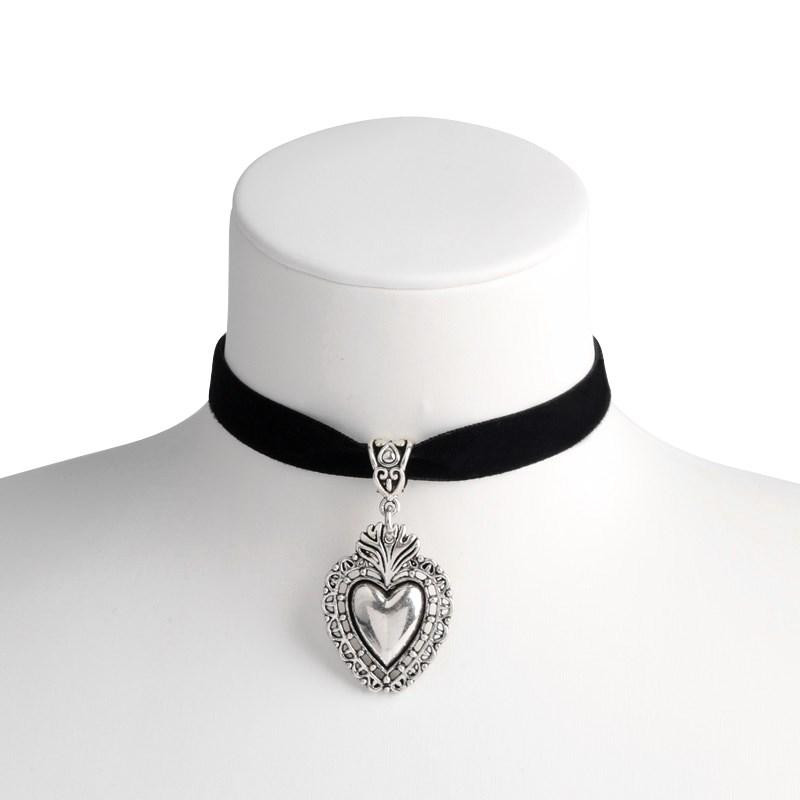 

Chokers Vintage Goth Dark Necklace Choker Gothic Sacred Heart Pendants Traditonal Corazon Clavicle Chain For Women Jewelry Bijoux