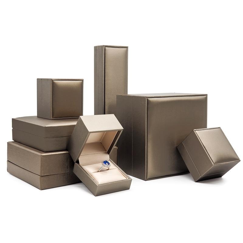

Jewelry Pouches Bags High-end Brand PU Leather Box Ring Necklace Earring Bracelet Packaging BoxJewelry