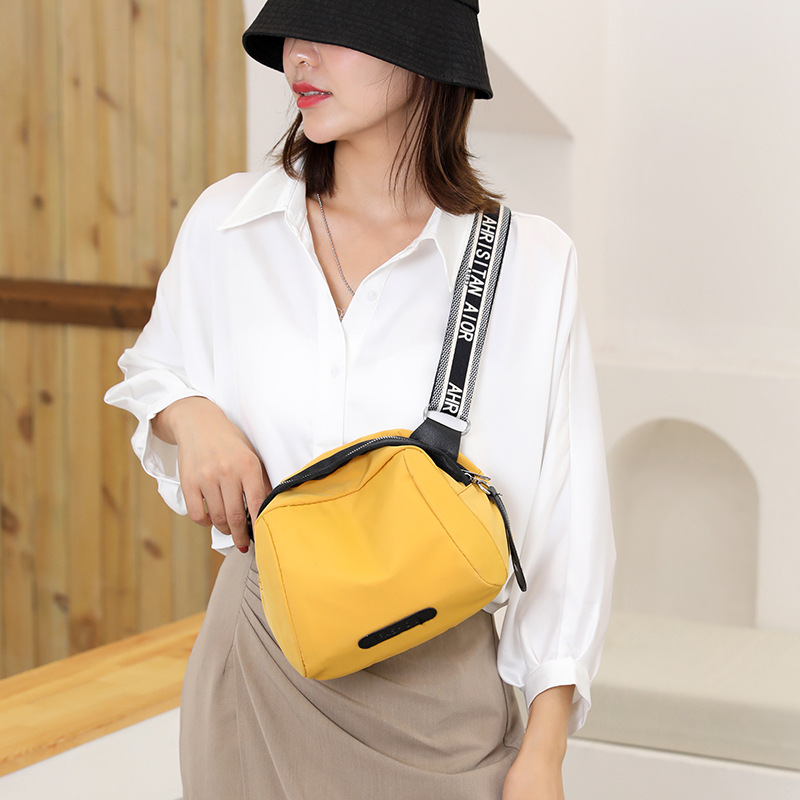 Women's New Trendy Color Shell Bag Nylon Cloth Mommy Travel Bag Shoulder Messenger Bag Lady Shoulder Bags