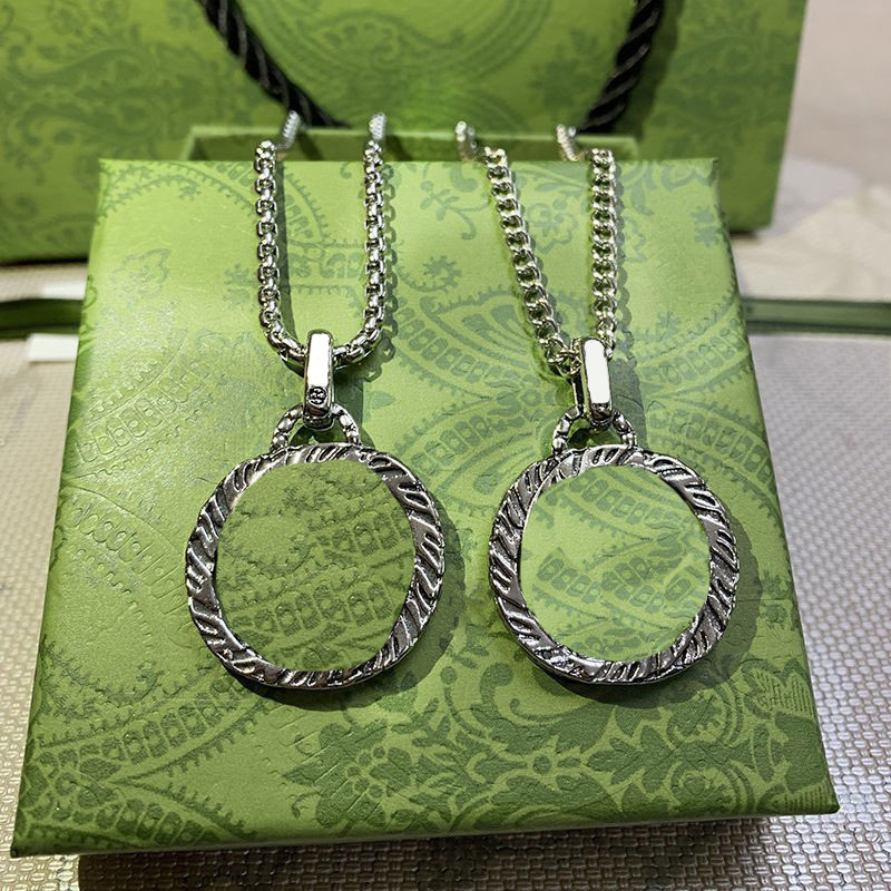 

Interlocking Double Letter Pendant Necklaces Twist Pattern Silver Necklace Necklace Men Women Sweater Chain Pendants Birthday Gift
