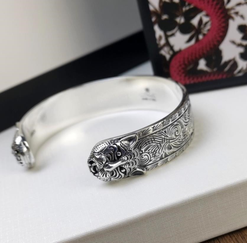 

Vintage S925 Silver Open Bracelet Bangle For Women And Men Lovers Designer Fashion Luxury Mens Tiger Head Sterling Silver Letters Pendent Opening Bracelets Jewelry