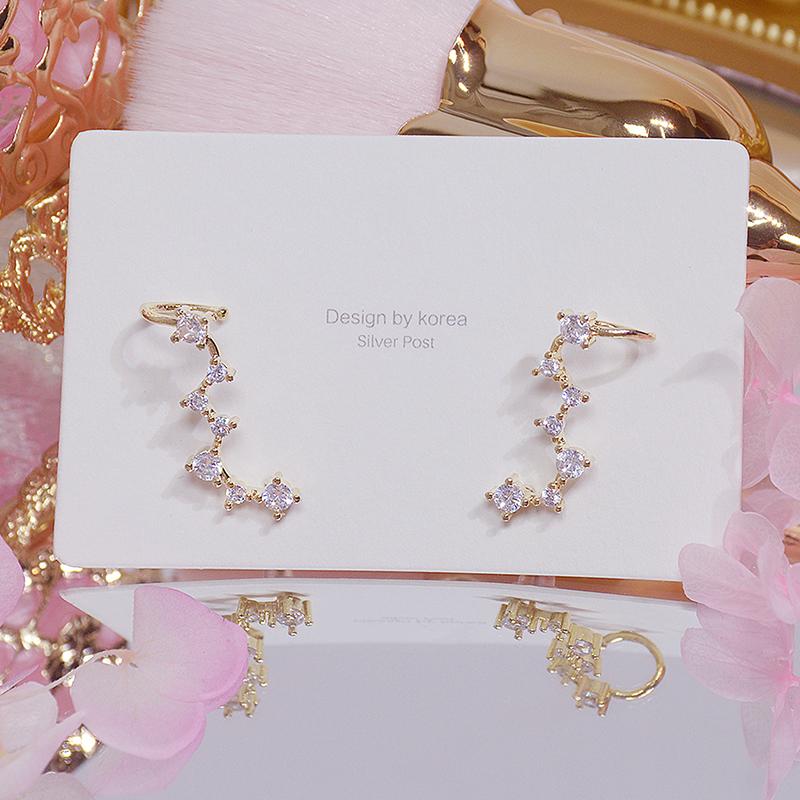 

Stud Luxury Exquisite Inlaid CZ Big Dipper Earring For Women Charm High Quality Ear Bone Clip Birthday PendantStud