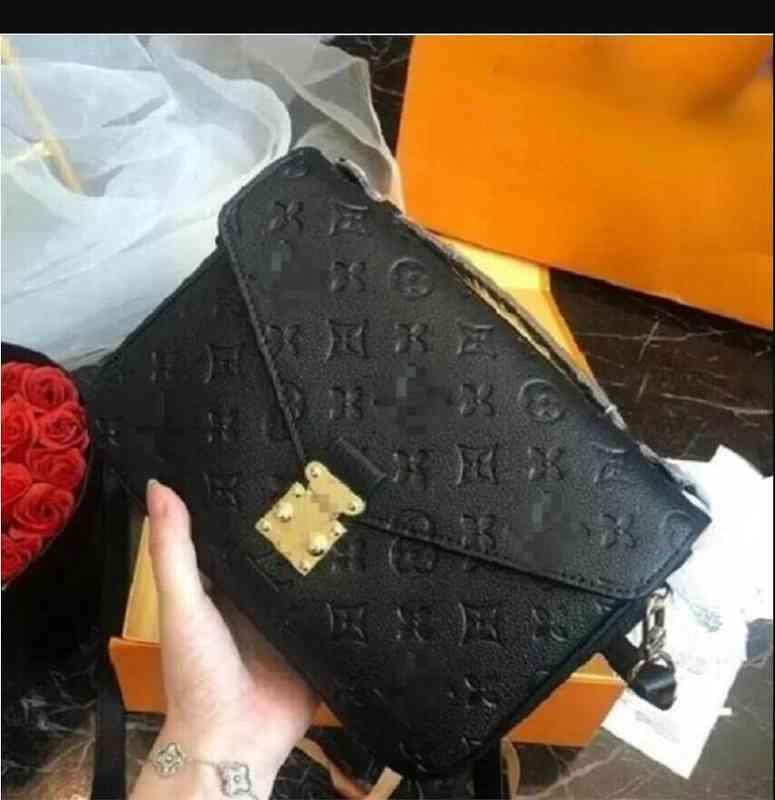 

Handbag Women Handbag Messenger Bag Leather Elegant Shoulder Bags Crossbody Shopping LVs louiseity viutonity VUTTONS