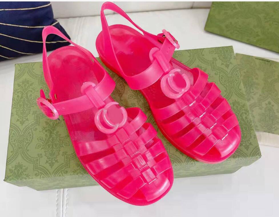 

Designers Women Sandal Classic Rubber Slippers Jelly Slippers Beach Flat Casual Shoe Alphabet Pink Green Candy Colors Outdoor Roman Shoes, Red