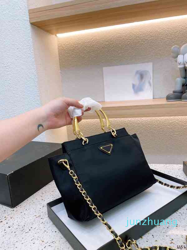 

Designer -Crossbody Bags Brand Designer Shoulder Clutch Fashion Chain Gold Metal Handle Messengers Mobile Phone Purses 2022, Black 25*20 cm