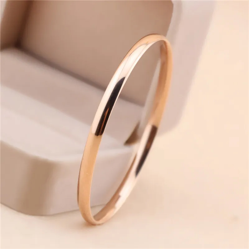 

Smooth couples lovers titanium steel bangles female Han Jane new rose gold niche design INS cool wind