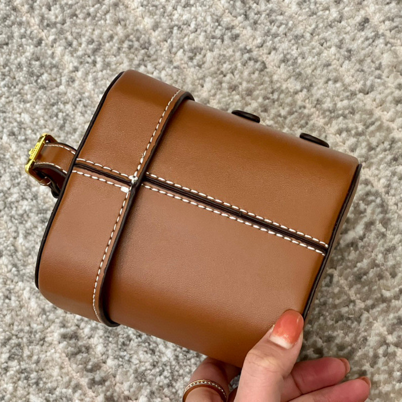 

Mini Organizer Case Bag Cute Muitlfunction Cylindrical Shape Box Handbags Portable Make Up Trunk Bags Womens Designer Handbags Shoulder Crossbody Wallets 5Colors, Red