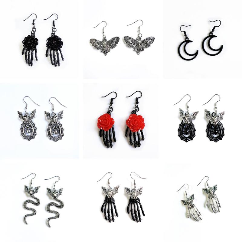 

Dangle & Chandelier Gothic Skull Ghost Claw Bat Snake Spider Moon Rose Moth Earrings Ear Hooks Exaggeration Unisex Punk Party JewelryDangle