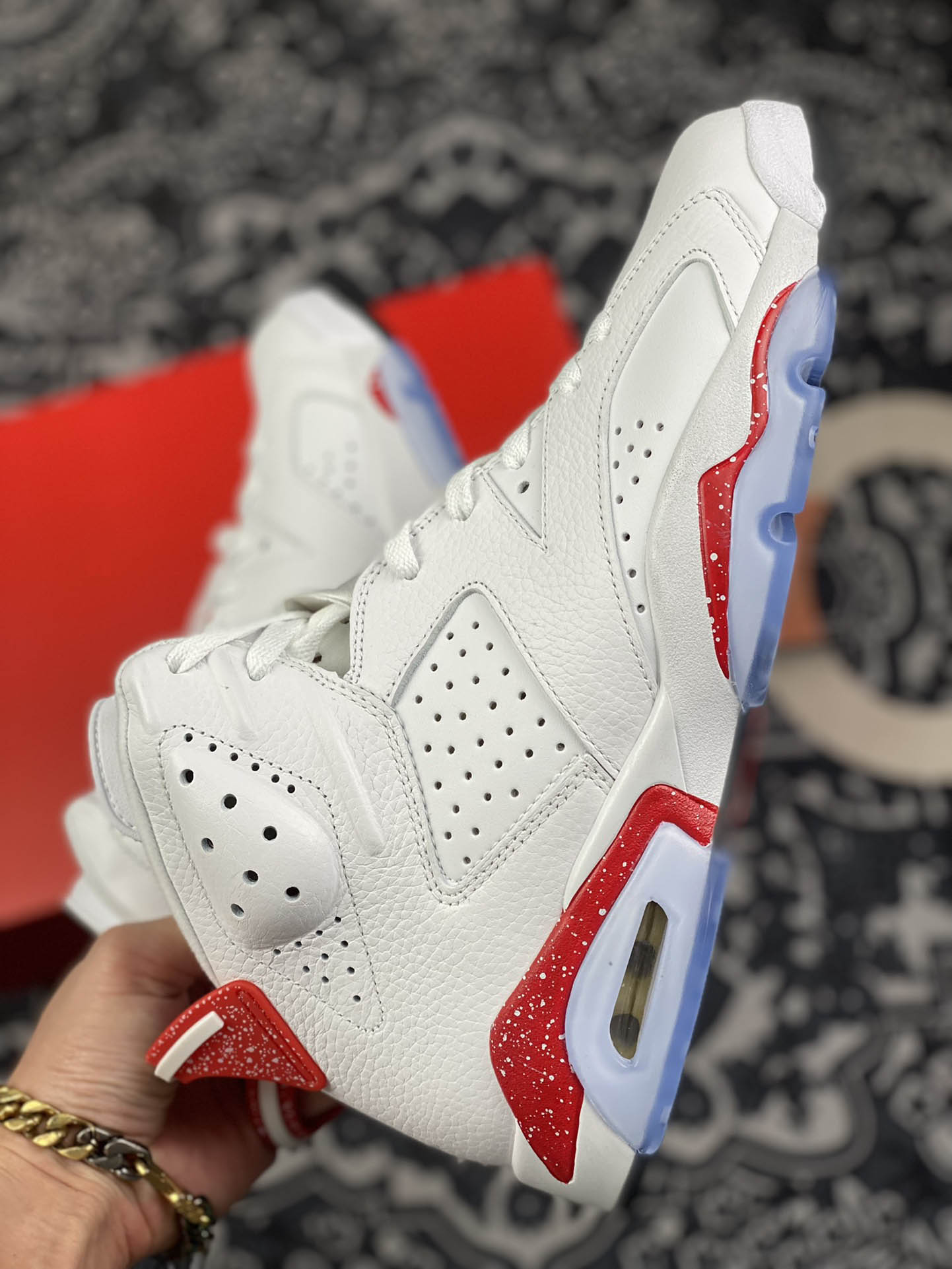 

2022 Air Authentic 6 Red Oreo Basketball shoes White University Red Black Sneakers Athletic Retro Men Women Sports Shoes With Box, Customize