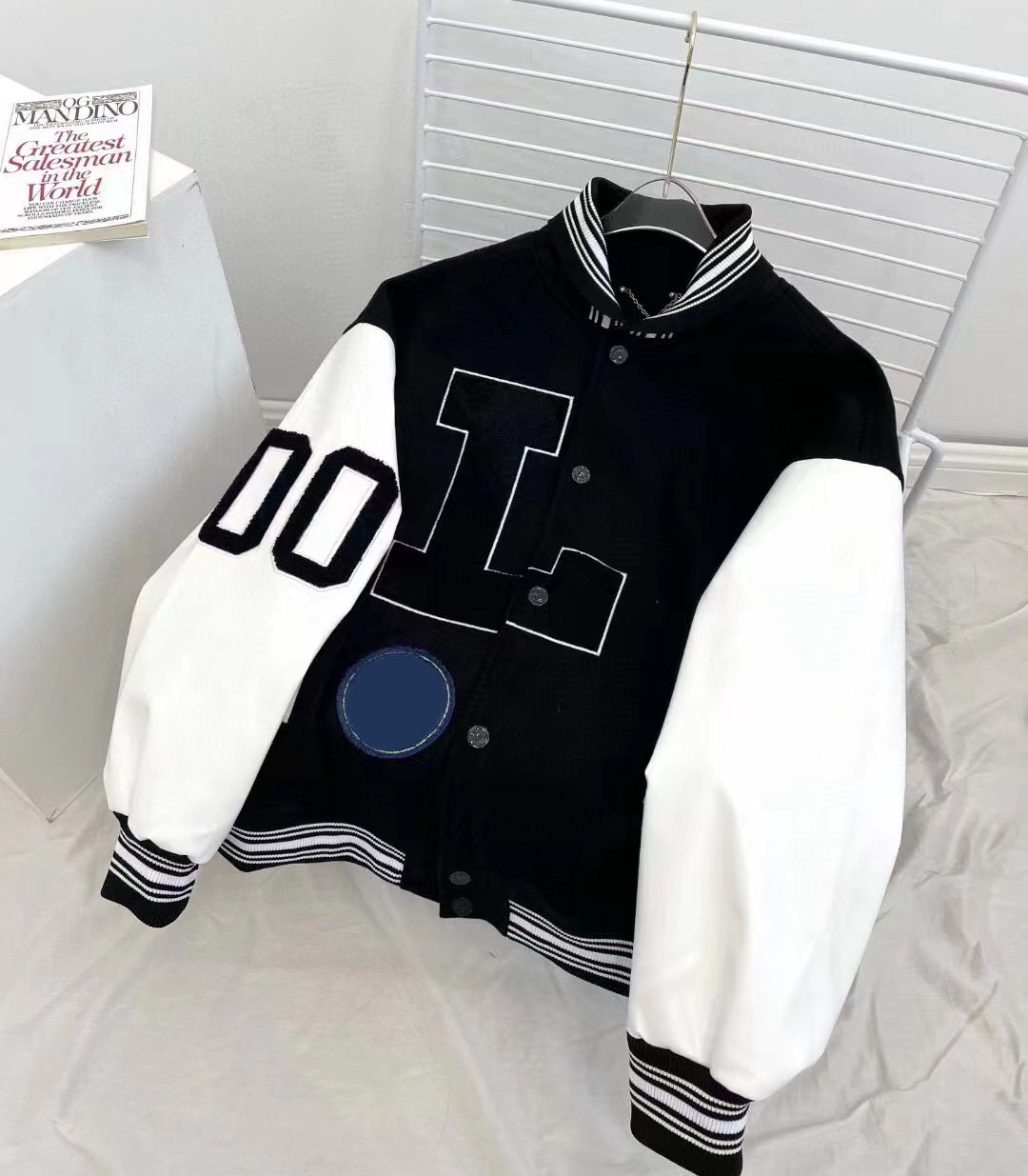 

New AOP jacquard letter knitted sweater in autumn / winter 2023acquard knitting machine e Custom jnlarged detail crew neck cotton wrwr3ttw4, Black