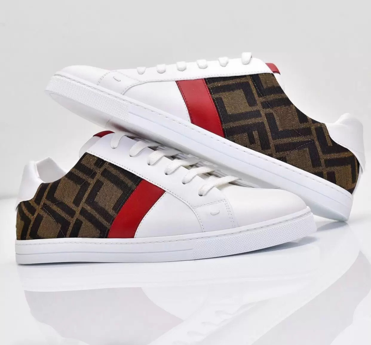 

Classic Design Lace-up Sneakers Shoes,Men's Tech Fabrics Jogging Outdoor Trainers Rubber Box Sole Low-tops Sports Comfort Casual Walking EU38-45