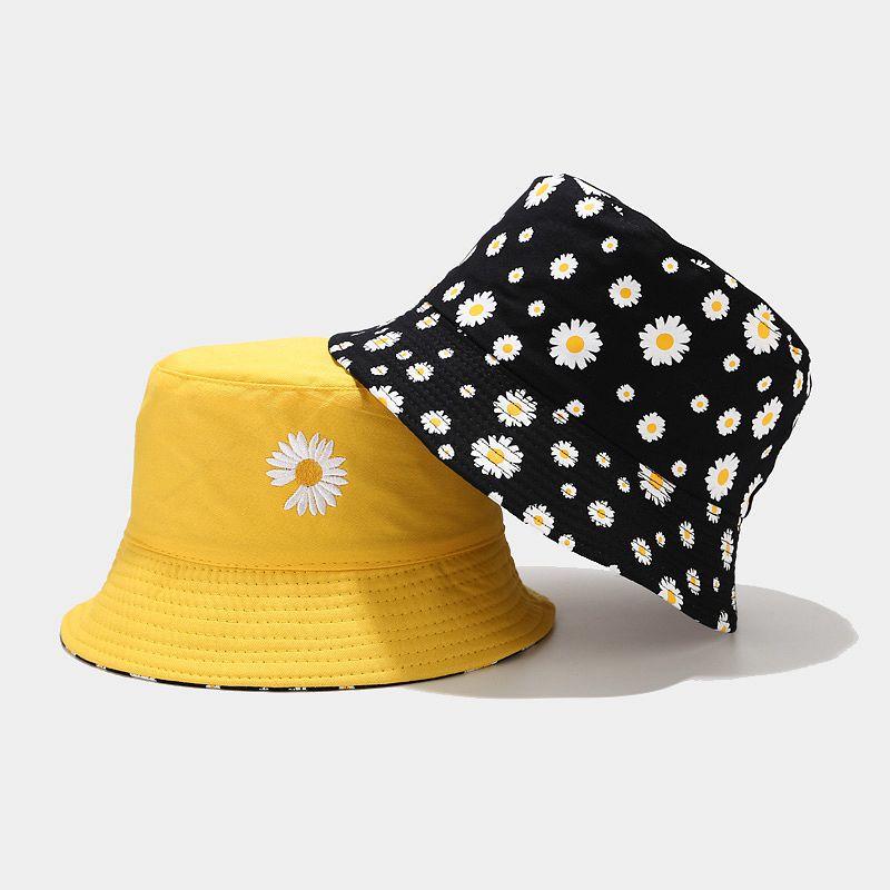 

Berets Small Daisy Embroidery Fisherman Hat Double-sided Wearable Bucket Summer Outdoor Sunshade Sunscreen Casual HatsBerets, White