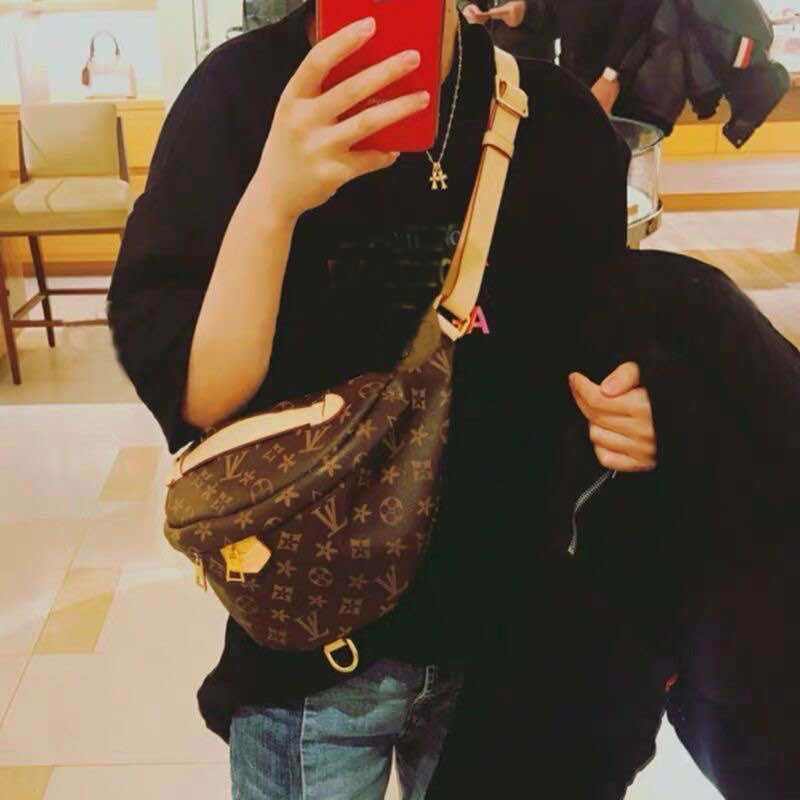 Sac banane de haute qualité Sac à fleurs marron Date Stlye Célèbre Bumbag Cross Body Fashion Sac à bandoulière Designer Sacs de taille Fanny Pack