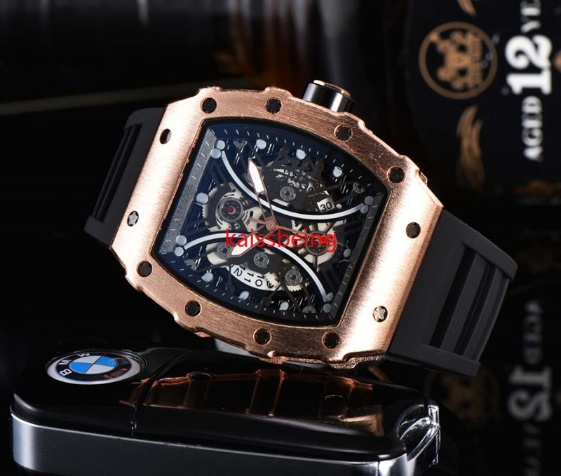 

2022 men's high quality diamond quartz watch hollow glass back stainless steel case watch black rubber