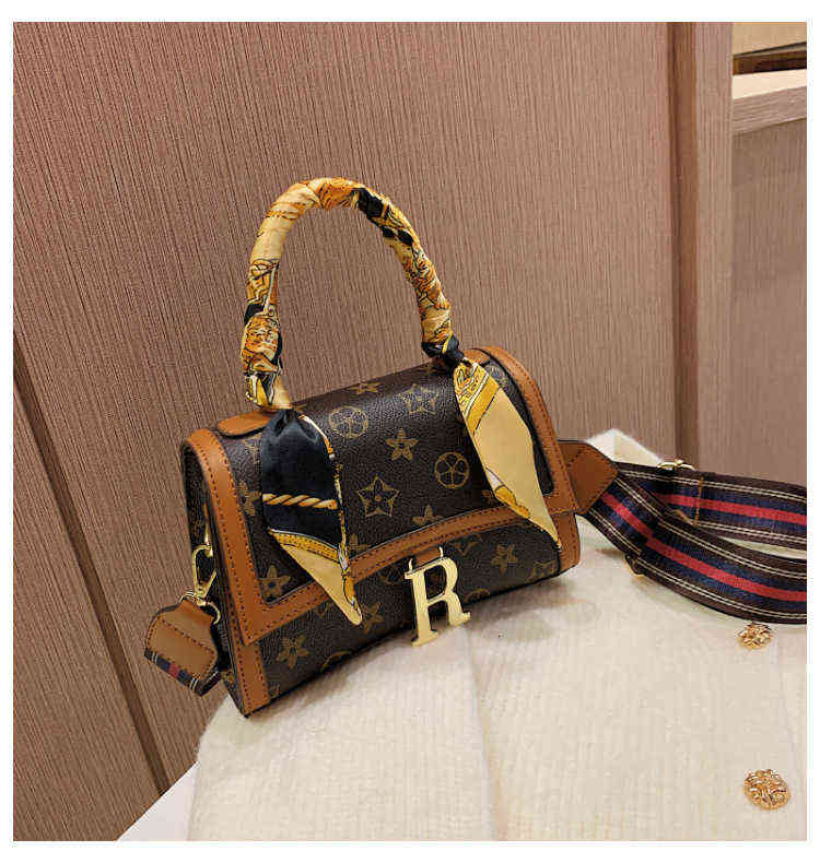 

2022 High Luxury Old Flower Women's Bag Fashion Trend Single Shoulder Foreign Style Diagonal Cross Portable, Khaki
