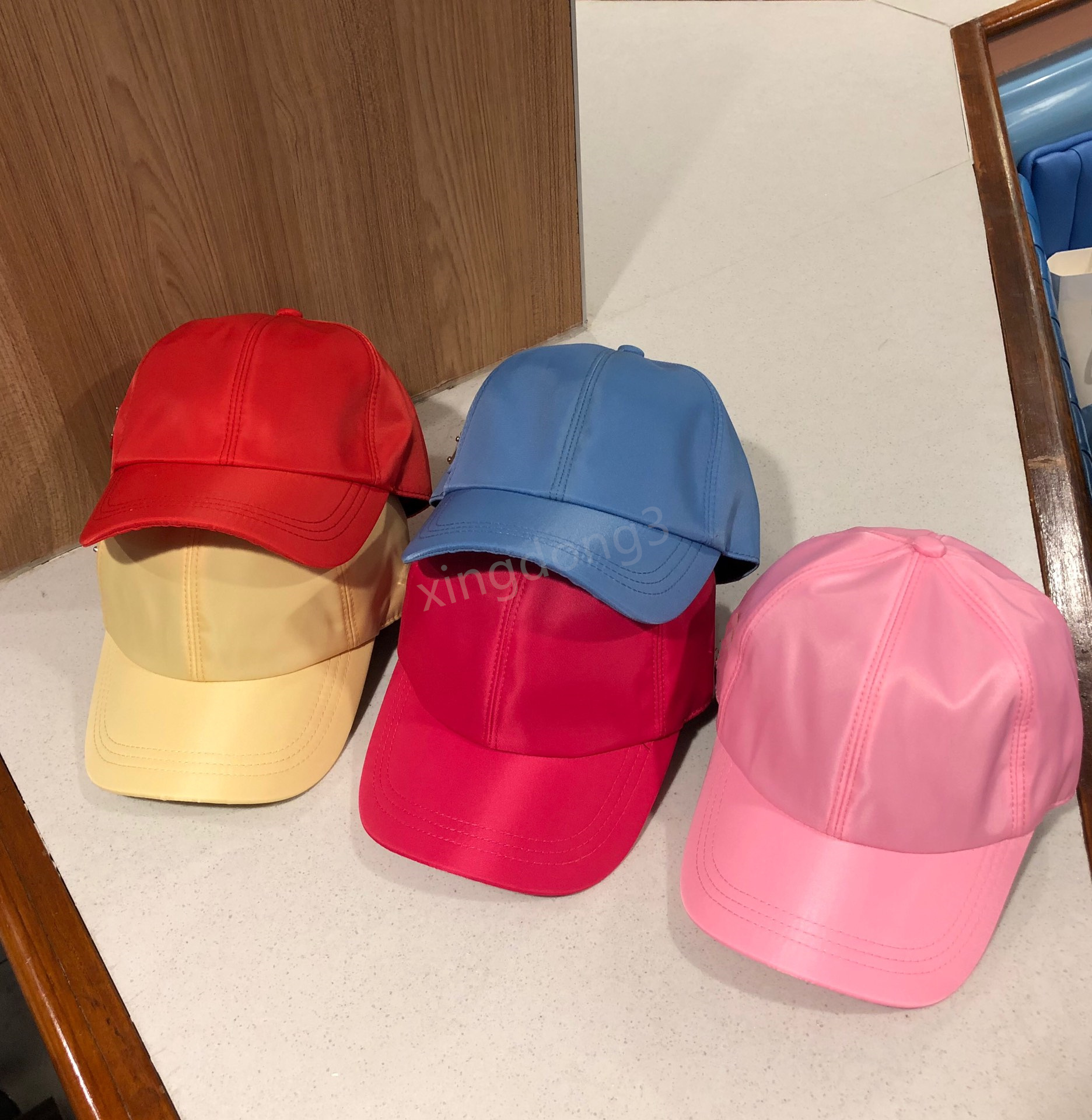 

Designer hats casquette Mens Baseball cap Womens Ball caps Luxury Fashion Adjustable Unisex Street Fitted Curved Visor hat Waterproof quality Multi-color optional, Postage difference option;please do not
