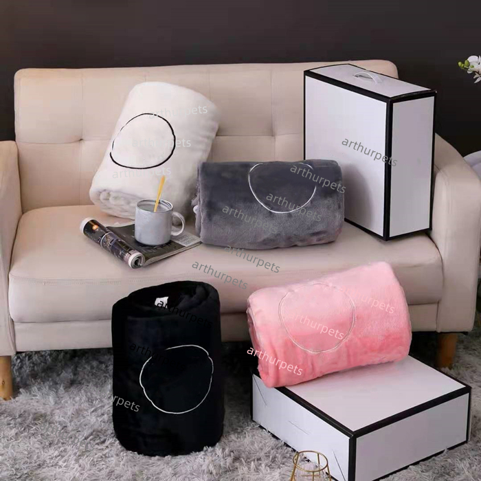 

Designer Blanket All Season Coral Fleece Blankets Fluffy Bed Plaid Teens Comforter Home Textile Microfiber Beds Cover  Spring Summer Winter Pink White