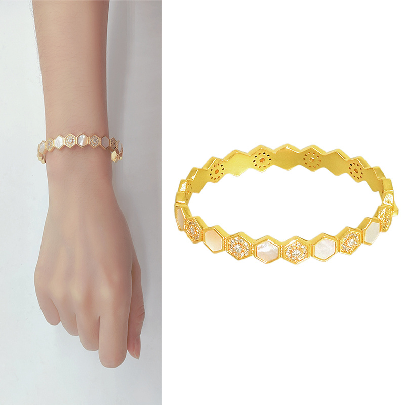 Hand Bracelets for Women Fashion Exaggerated Zircon Jewelry Fashion Charm Luxury Gold Punk Natural Stones Customized Designer Custom