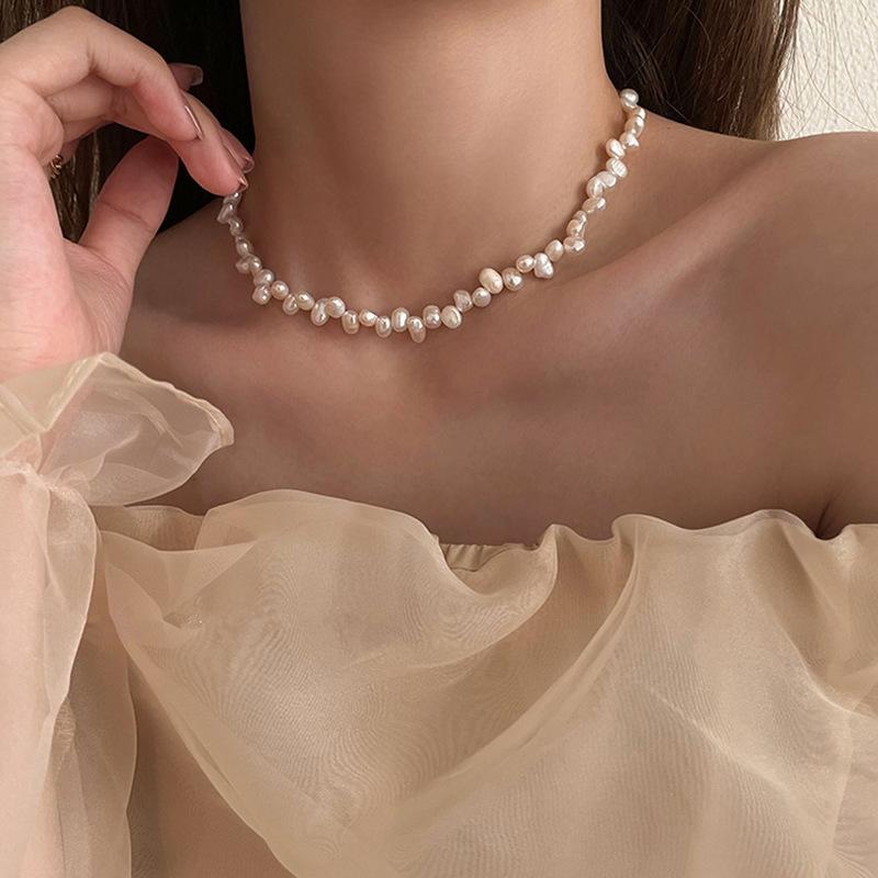 

Chokers French Elegant Natural Freshwater Pearl Necklace For Women Irregular Baroque Pearls Necklaces Wedding JewelryChokers