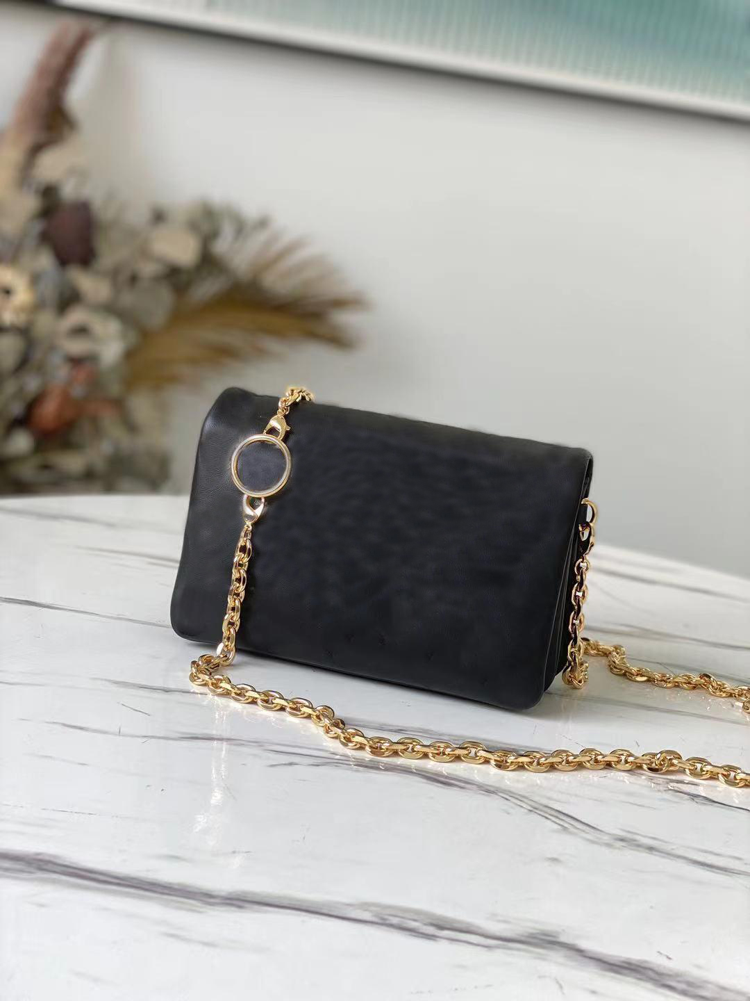 

Top Crossbody Bag Flap Handbag Purse Clutch Shoulder Bags Pochette Purses Soft Sheepskin Leather Embossed letter Multi-layer Pouch Sliding Removable Chain