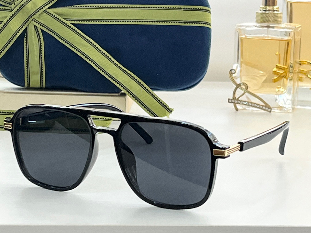 

Sunglasses For Men Women Summer TR 7031 Style Sunshade Anti-Ultraviolet Retro Plate Square TR90 Ultra Light Full Frame Random Box