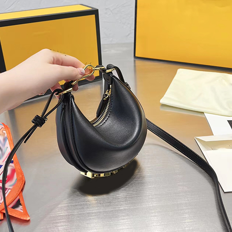 

Crescent Shoulder Sling Bag Wallet Purse Women Underarm Bags Letter Handbag Half Moon Pouch Ladies Genuine Leather Handbags Metal Letters Pouches Fashion Clutch
