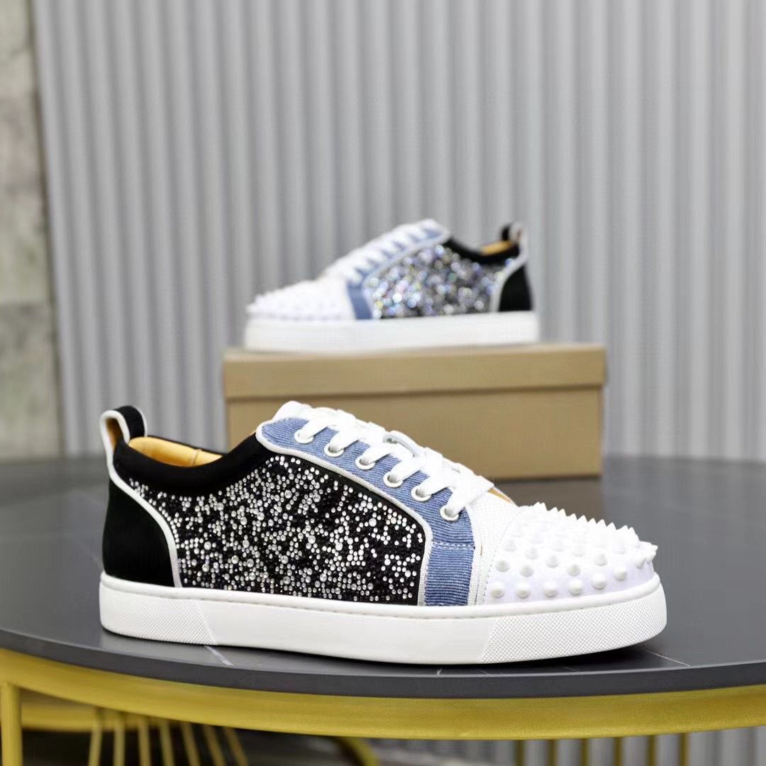 

Name design Men's Casual Flats Red sole sneaker rivets Shoes Women Mens Outdoor Tranier junior spiked Genuine Leather Party Wedding