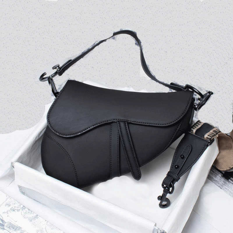 

Women Luxurys FashionDesigners Bags 2022 Ladies Matt Black Leather Letters Embroidery Saddle Houlder Messenger Lady Handbag With Gift Box, Customize
