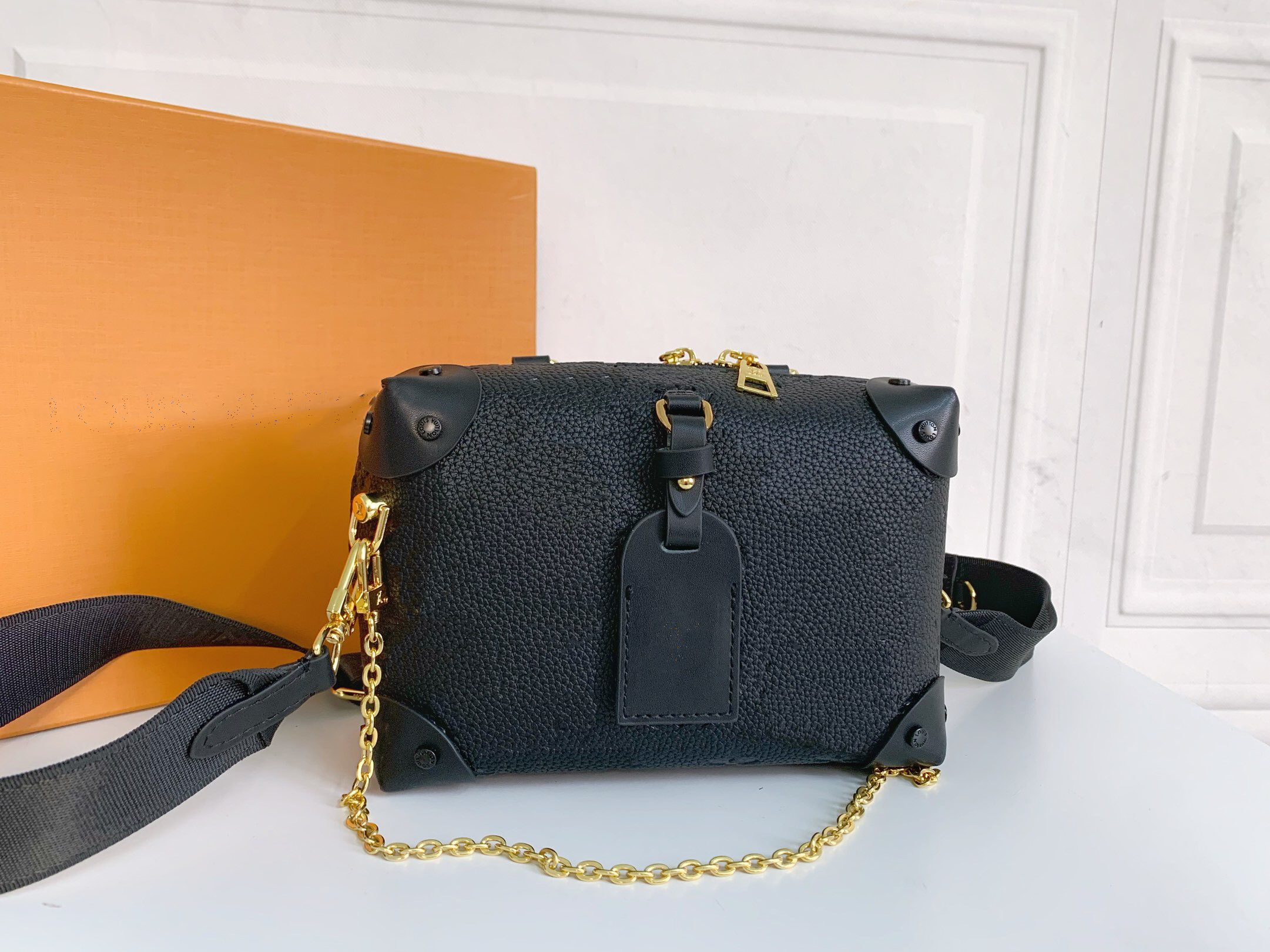 

Women Luxurys Designers Bags Handbag Crossbody Bags Shoulder Bag handbags Petite Malle Souple Coin Purse, White