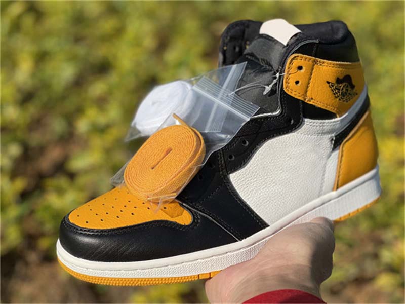 

2022 Air Authentic 1 High OG Yellow Toe Basketball Shoes Taxi Black Sail 1S Athletic Light Curry Volt 85 Georgetown Retro Men Women Sports sneakers, Customize