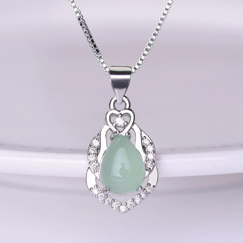 

Pendant Necklaces Charms Green Natural Stone Angel Water Drop Statement Jewelry For Women Fashion NecklacePendant