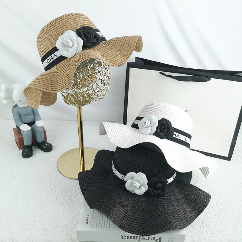 

Designer Straw Hat With Flowers Textile Delicate Elegant Lady Cap Top Quality Women's Sun Beach Hat, As picture