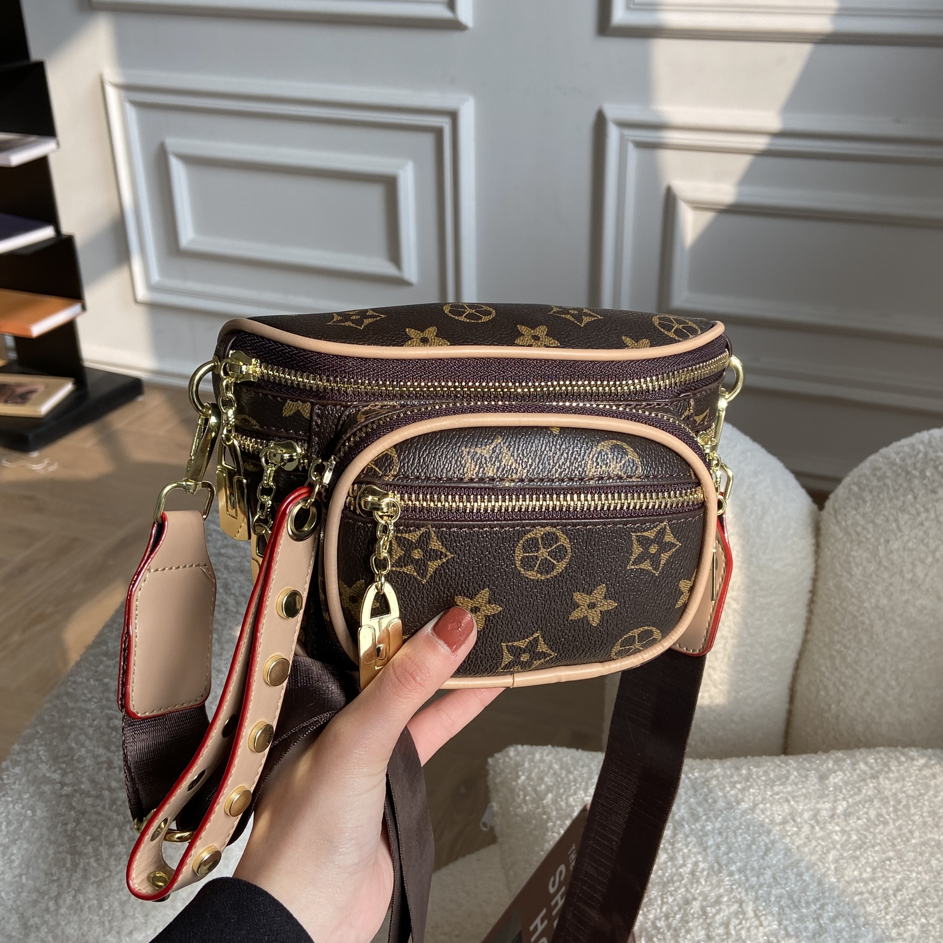 

Ladies Luxury Design Handbag Summer Leather Party Shoulder Bag Women's PU With Short Handles Mobile Crossbody Small Square Bag, 01