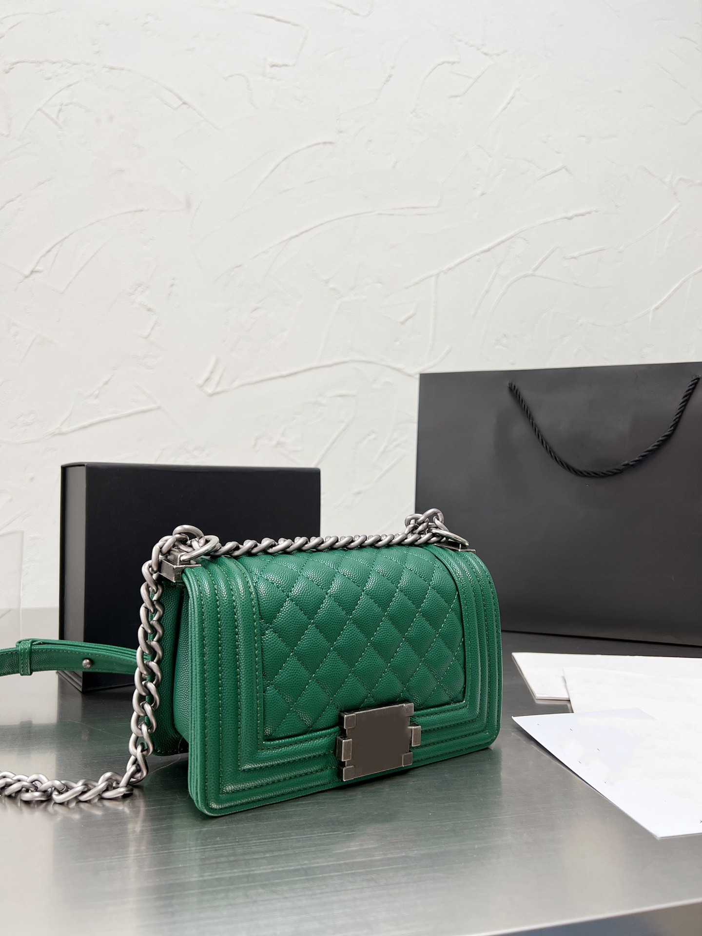 

Luxury high quality Classic women clutch designer bags 2022 fashion designer handbag caviar leather shoulder wallet Silver chain crossbody bag 20 CM, 25cm