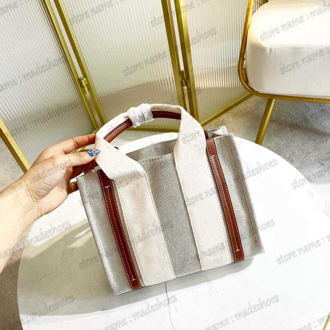 

Classic Logo Medium Woody Designer Tote Cotton Canvas Shoulder Bag Day-to-evening Designers Luxurys Summer Beach Bag Branded with logoed webbing straps