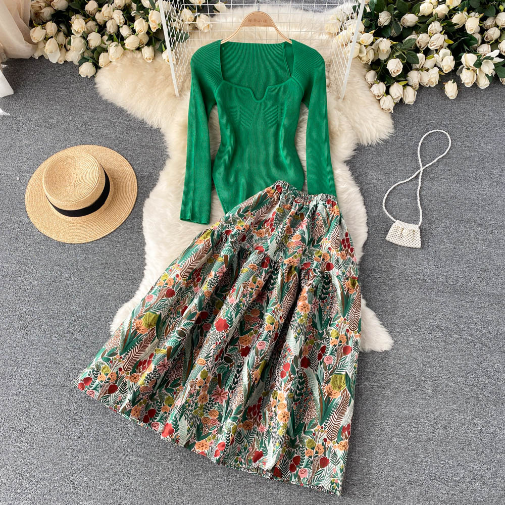 

Vintage Elegant Suit Women Two Piece Dress Square Collar Sweater Tops High Waist Floral Skirt Sets Fashion Women Outfits 2022, Same as picture