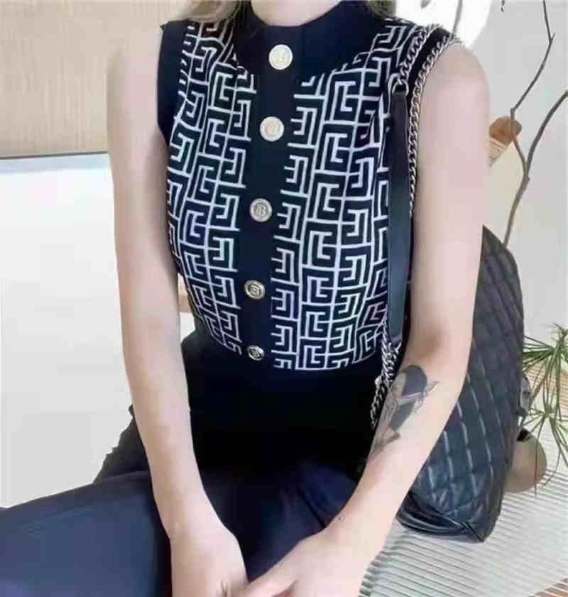 

2022 women's Vest sexy shoulder strap designer beach suit wear office new fashion temptation short vest fun soft cool summer patchwork, Dust bag