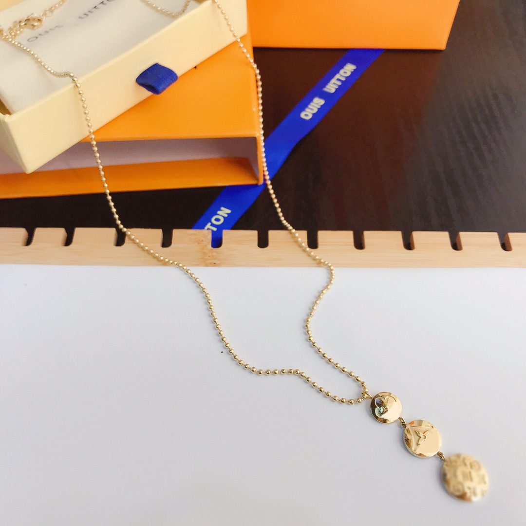 

Classic 18K Gold Plated Stainless Steel Necklace Fashion Women Designer Necklaces Choker Letter Pendants Chain Wedding Jewelry Accessories X046