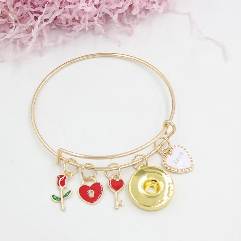 

Gold-Plated Enamel Rose Bracelet: Expandable Bangle with Lock & Key Charm - Ideal Women's Valentine's Day Gift
