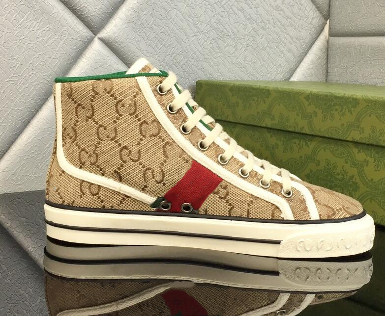 

2021 Classic canvas Women Dress men sport Hot causal shoes Retro Embroidery TPU two-color outsole high Upper shoe, White