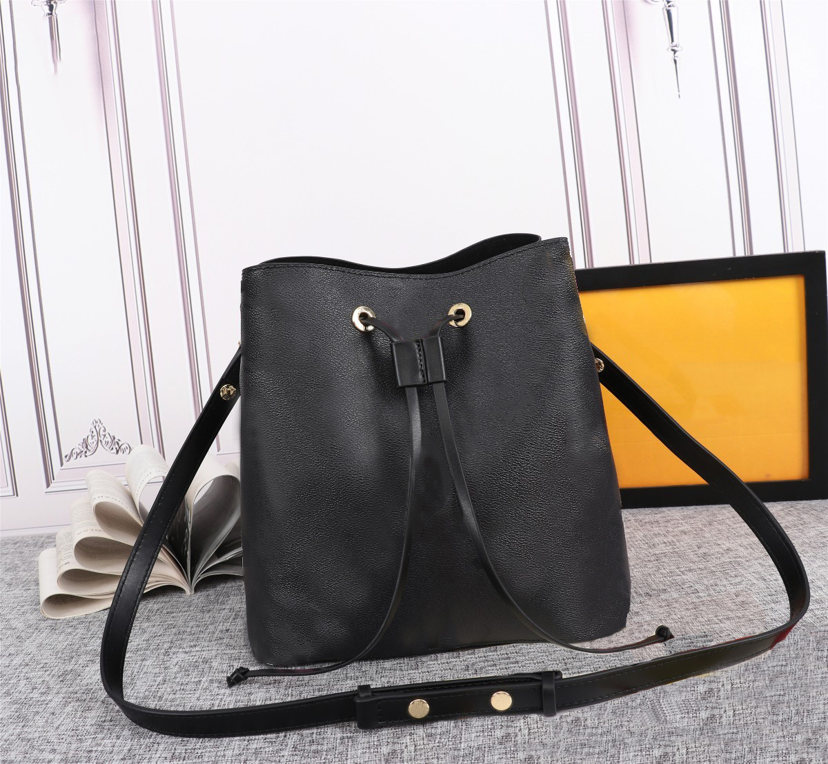 

NÉONOÉ Top Brand Leather Women Totes Classic bags Designer Wild at Heart colorful flowers Neonoe Bucket bag Shoulder Handbag purse with pouch wallet fashion shopping, White