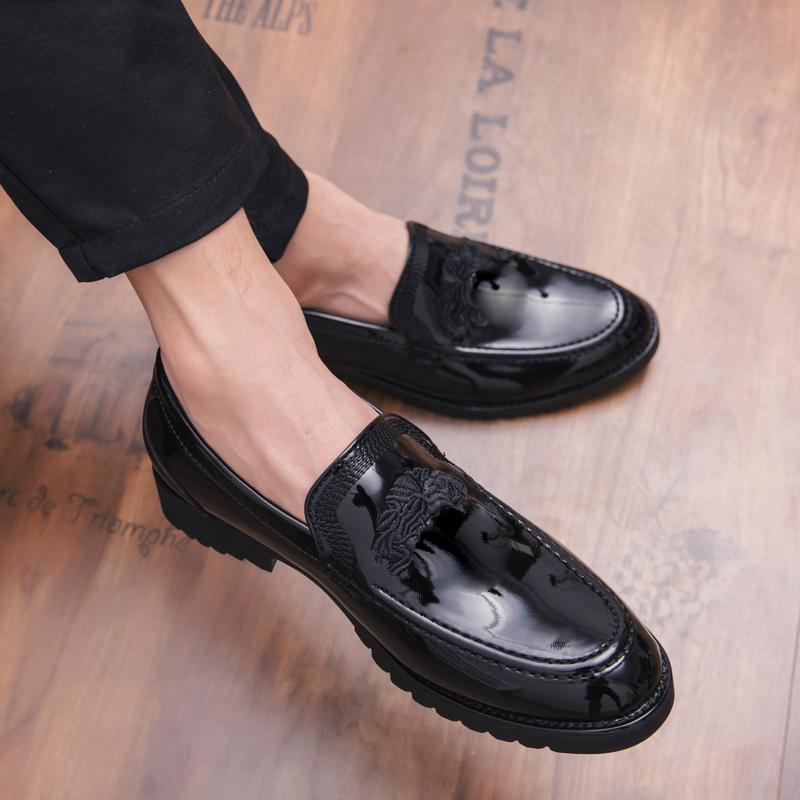 

Loafers Men PU Leather Shoes Fashion Low Heel Fringe Dress Brogue Spring Comfortable Vintage Classic Male Casual DH837-1, Clear