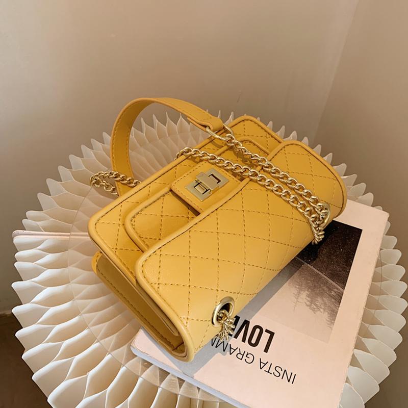 

Evening Bags Little Golden Ball Chain Design Mini Lingge PU Leather Flap Crossbody For Women 2022 Summer Female Shoulder Handbags, Beige