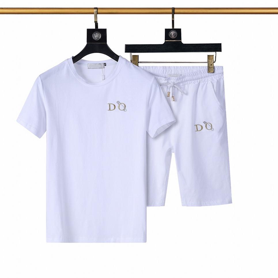 

Mens Tracksuits Set Summer Designer Tees Men Shorts Suit Short-Sleeve T-Shirts + Short Sets Casual Male Sportswear Hip Hop Streetwear Suits