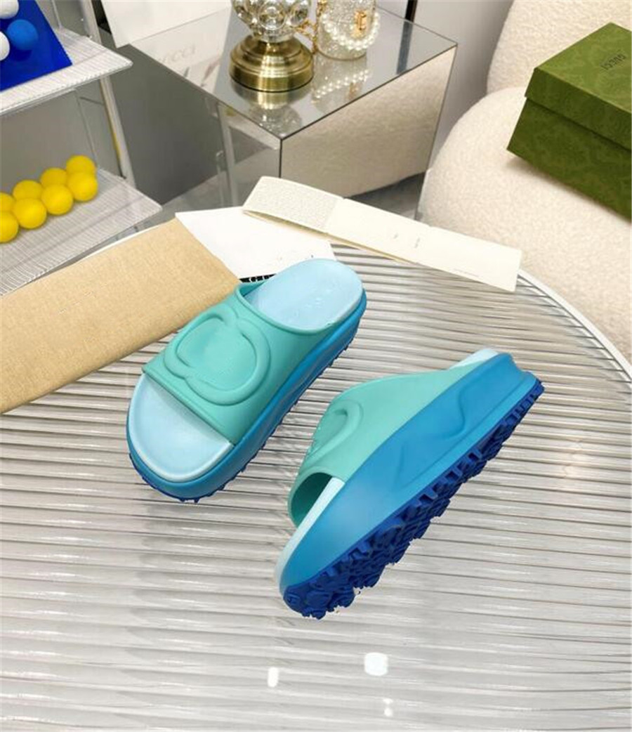 

Women Summer Slippers lady bench shoes Stylish comfortable female thick bottom Stereoscopic printing light wear-resisting non slip versatile sandals G70327