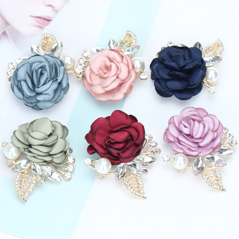 

Women Wedding Formal Dress Crystal Flower Brooches Fabric Cloth Art Pearl Leaf Plant Clothing Lapel Pin For Lady Girls Business Suit Skirt Bag Clothes Badge Brooch