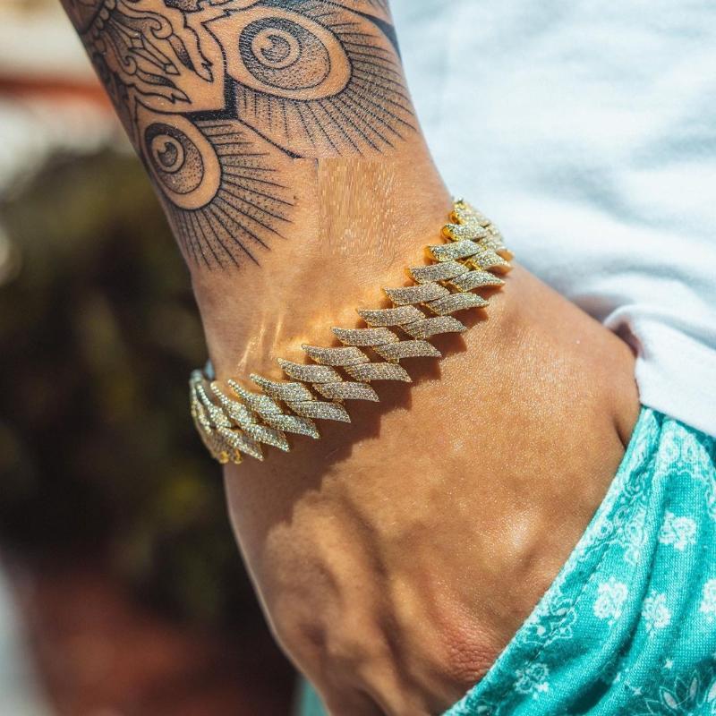 Bracelets de charme Big Heavy Hip Hop Rock Rock Men garçon Bijoux Bijoux Micro pavé 5A CZ CUBIC Zirconia 30 mm Spike Cuban Link Chain Bracelet